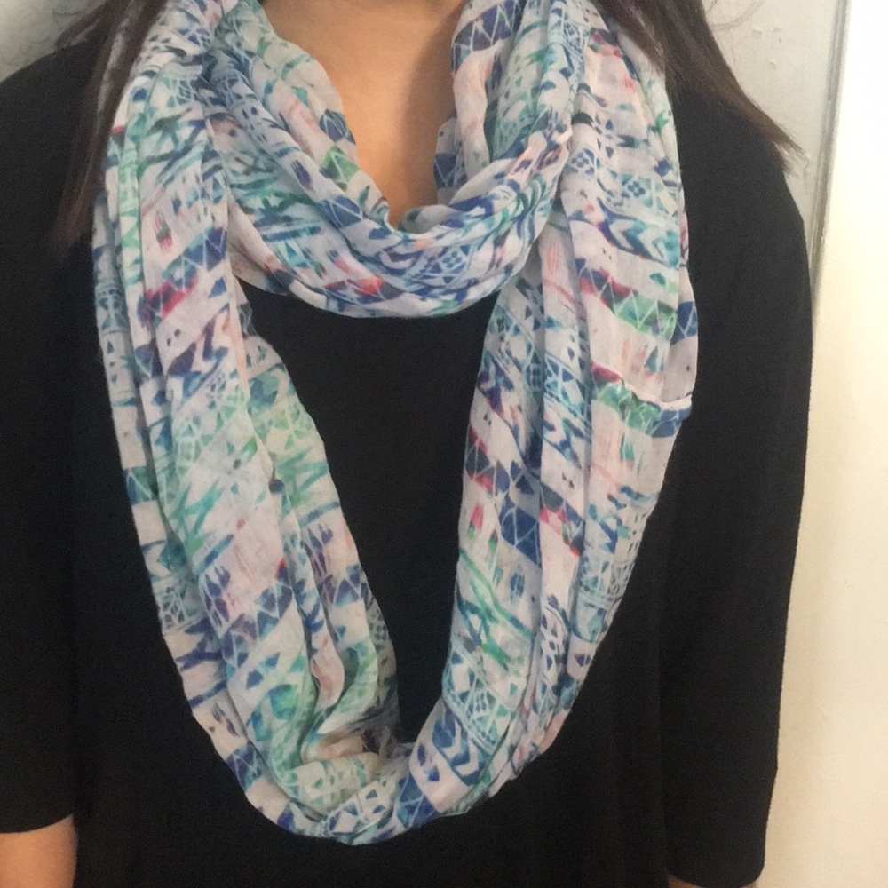Scarf never been worn from Zumiez
